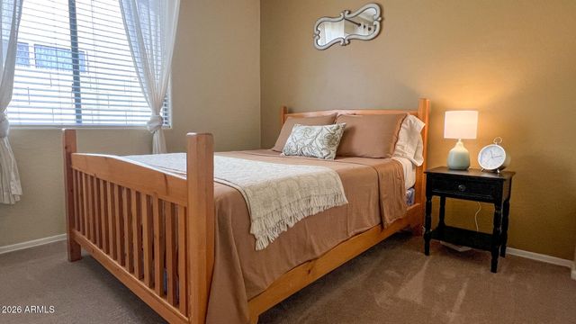 2527 W WARREN Drive, Anthem, AZ 85086