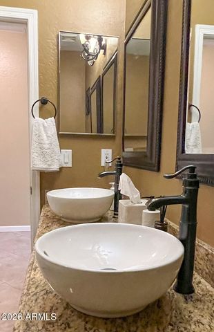 2527 W WARREN Drive, Anthem, AZ 85086