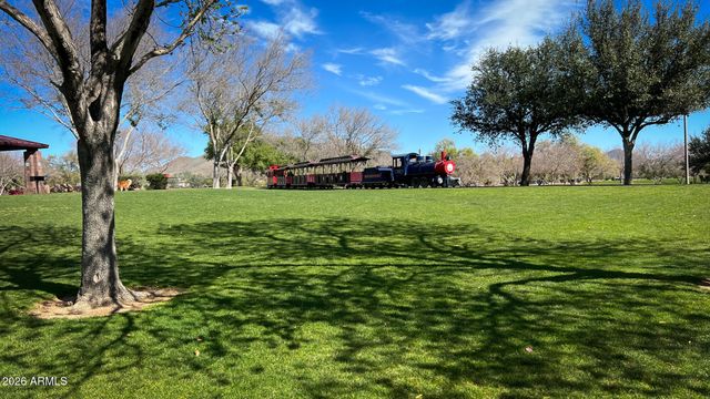 2527 W WARREN Drive, Anthem, AZ 85086