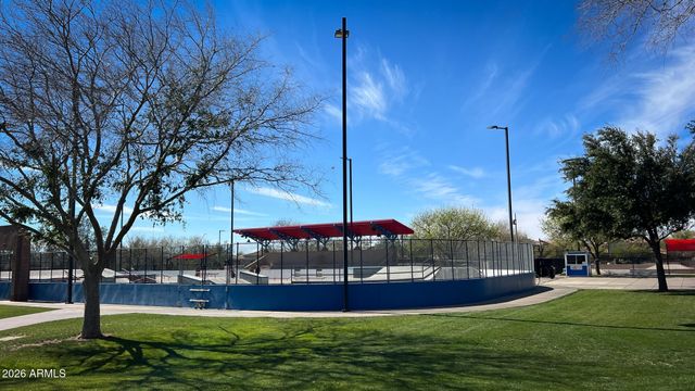 2527 W WARREN Drive, Anthem, AZ 85086