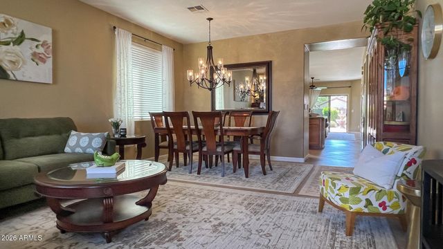 2527 W WARREN Drive, Anthem, AZ 85086