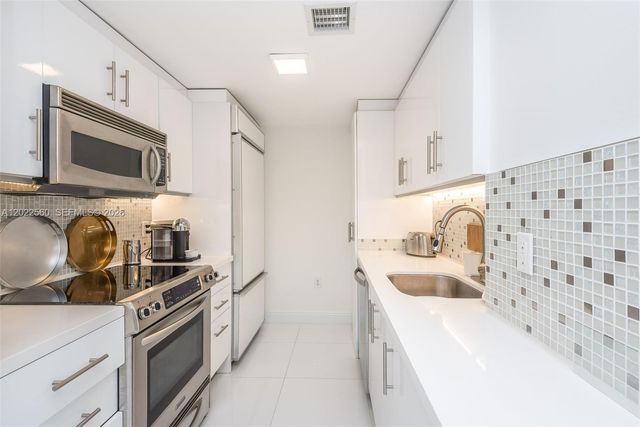 10275 Collins Ave 706, Bal Harbour, FL 33154