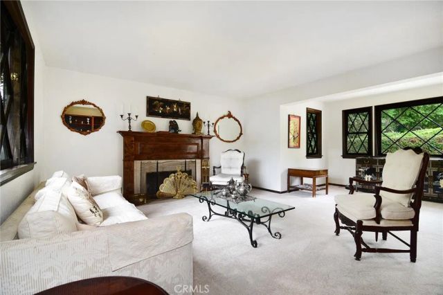 5515 Shirley Avenue, Tarzana, CA 91356