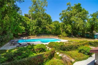 5515 Shirley Avenue, Tarzana, CA 91356