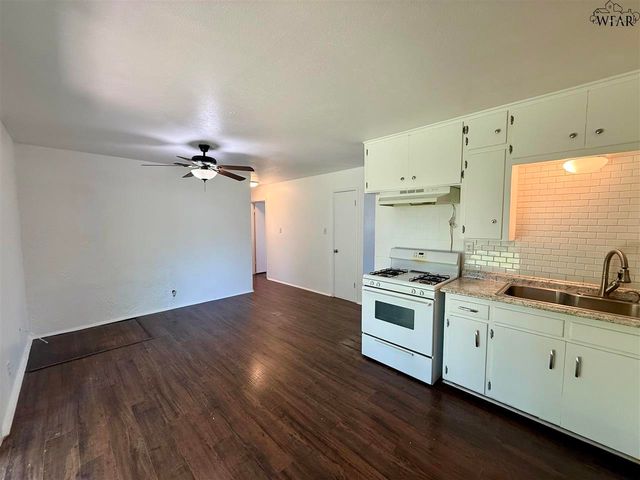 4114 MUSTANG STREET, Wichita Falls, TX 76306