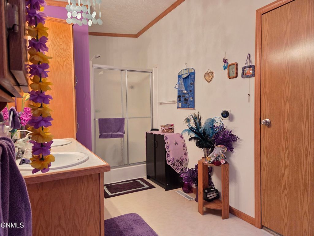 125 Maryland Street, Bismarck, ND 58504 photo 14