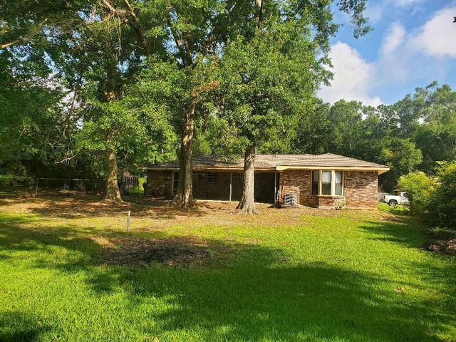 629 Auburn Dr, Deridder, LA 70634