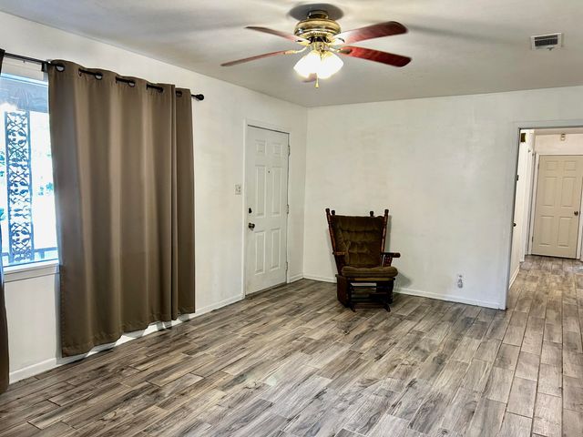 629 Auburn Dr, Deridder, LA 70634