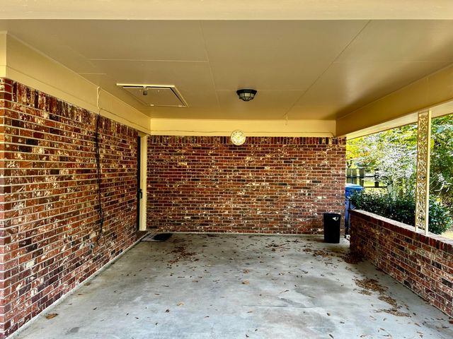 629 Auburn Dr, Deridder, LA 70634