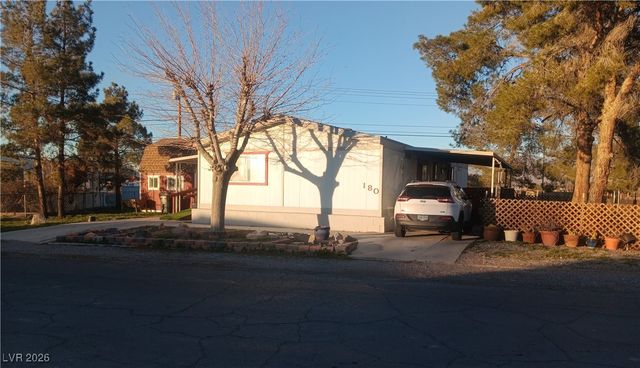 180 West Comstock Circle, Pahrump, NV 89048