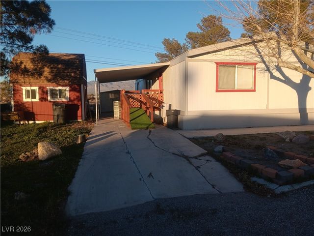 180 West Comstock Circle, Pahrump, NV 89048