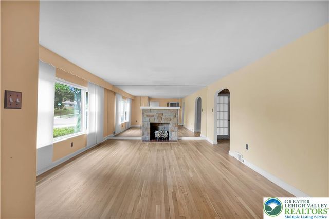 855 North Main Street, Allentown City, PA 18104