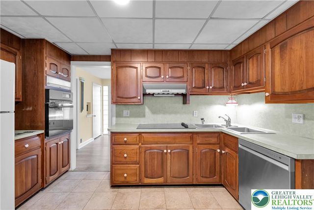 855 North Main Street, Allentown City, PA 18104