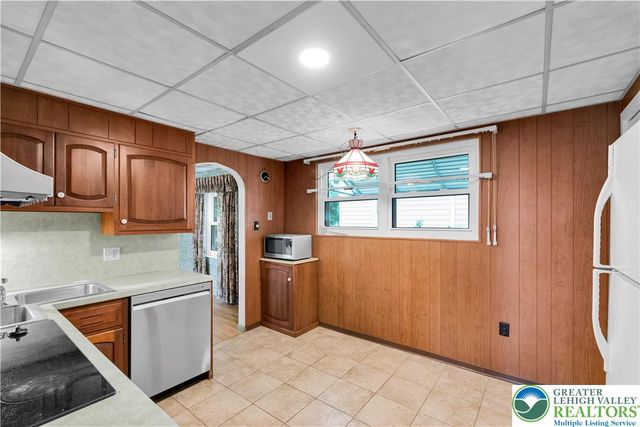 855 North Main Street, Allentown City, PA 18104