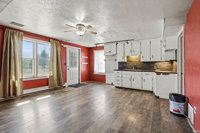 53582 State Road 13, Middlebury, IN 46540