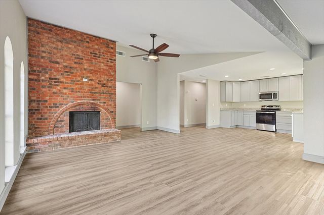 2903 Winterberry Drive, Carrollton, TX 75007