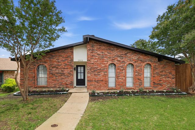 2903 Winterberry Drive, Carrollton, TX 75007