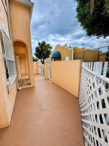 8590 NW 3rd Ln 102, Miami, FL 33126