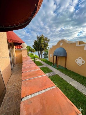 8590 NW 3rd Ln 102, Miami, FL 33126