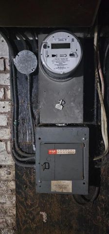 570 Summer Ave, Newark City, NJ 07104