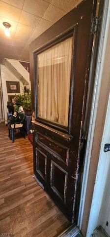 570 Summer Ave, Newark City, NJ 07104