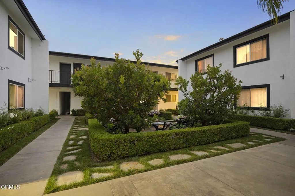 1381 E Santa Clara Street, Ventura, CA 93001