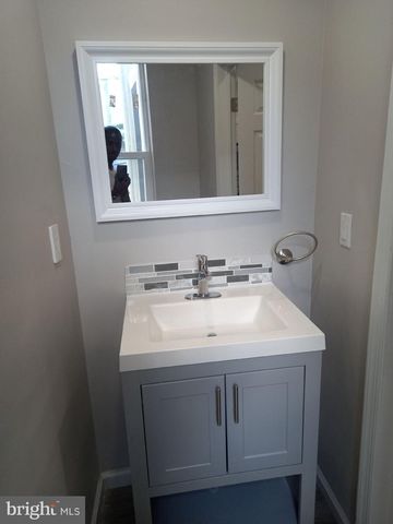 212 N WANAMAKER ST, Philadelphia, PA 19139