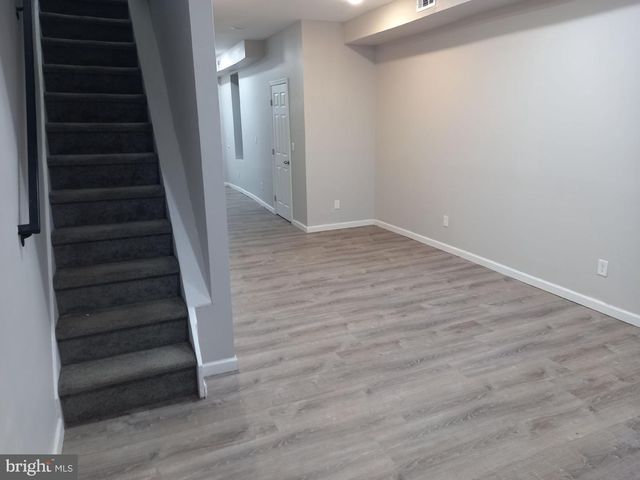 212 N WANAMAKER ST, Philadelphia, PA 19139