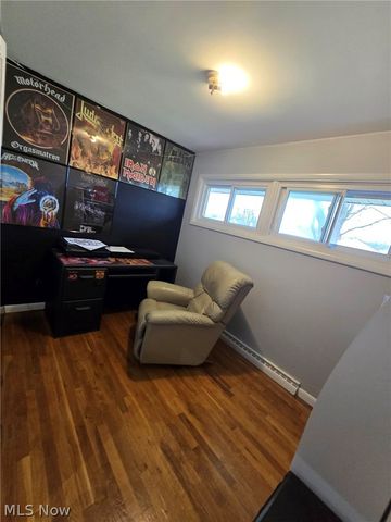 1228 Sarkies Drive NE, Warren, OH 44483