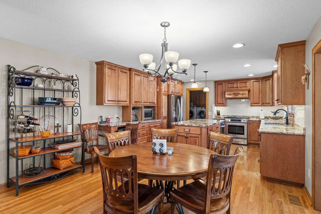 2530 Wexford Court, New Brighton, MN 55112