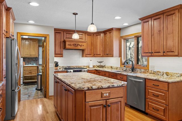 2530 Wexford Court, New Brighton, MN 55112