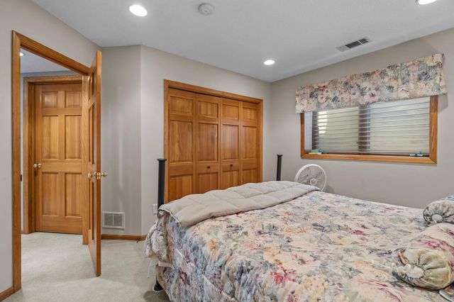 2530 Wexford Court, New Brighton, MN 55112