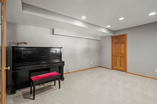 2530 Wexford Court, New Brighton, MN 55112