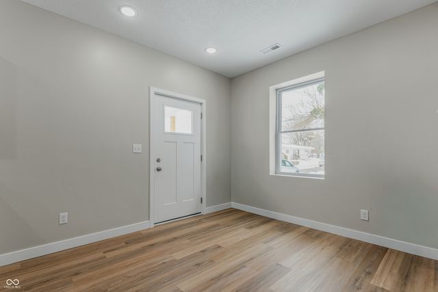 1802 California Street, Columbus, IN 47201