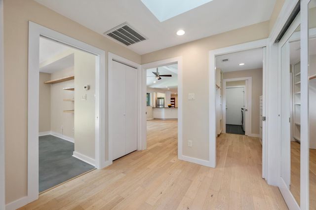 2611 Side DR, Austin, TX 78704