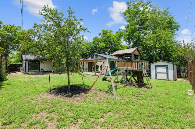 2611 Side DR, Austin, TX 78704