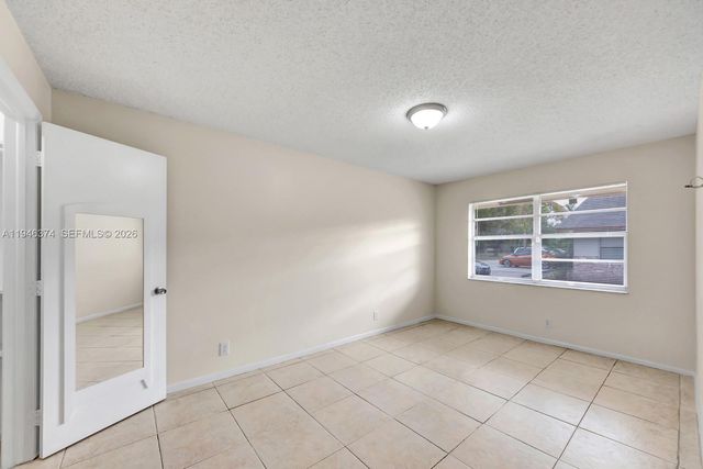 2610 Riverland Dr, Fort Lauderdale, FL 33312