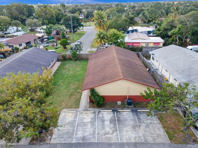 2610 Riverland Dr, Fort Lauderdale, FL 33312