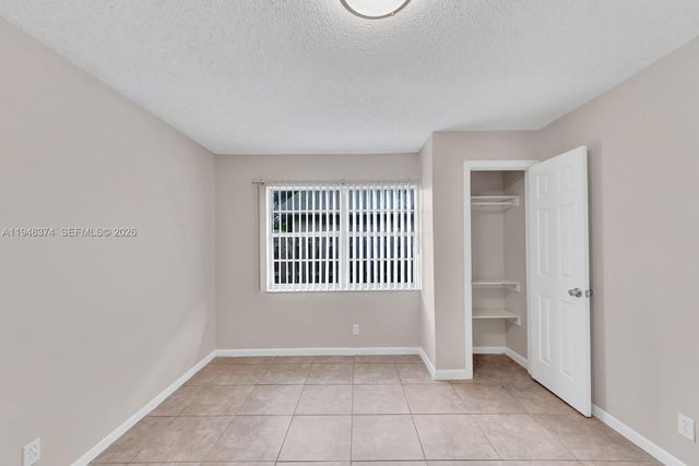 2610 Riverland Dr, Fort Lauderdale, FL 33312