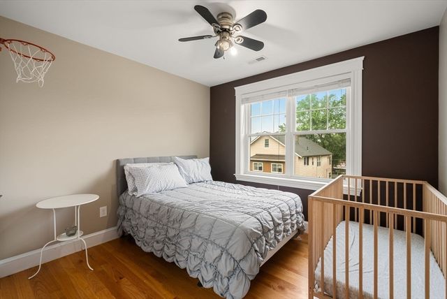37 Pequossette 37, Watertown, MA 02472