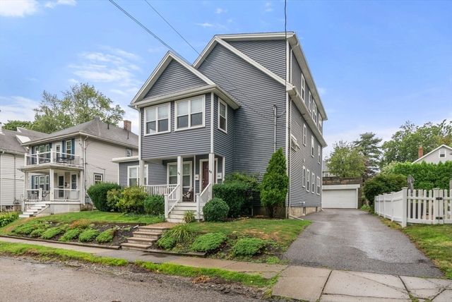 37 Pequossette 37, Watertown, MA 02472