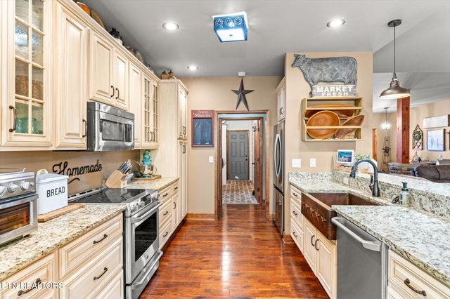 1323 County Road 750, Athens, TN 37303