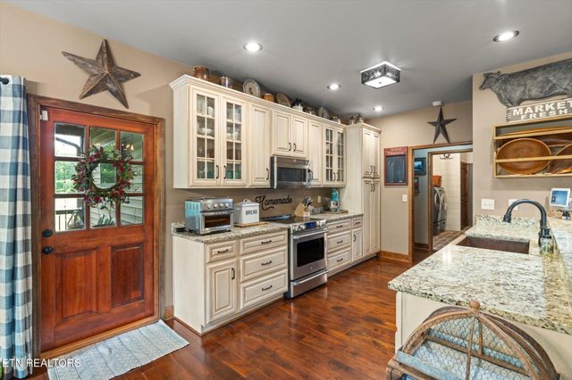 1323 County Road 750, Athens, TN 37303