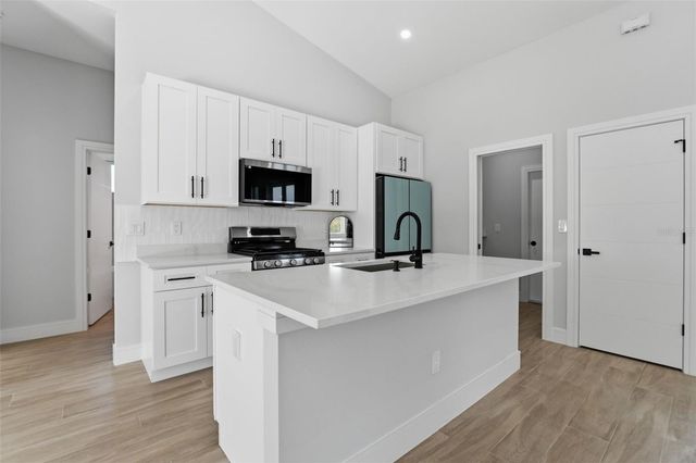 2465 JACOBY CIRCLE, North Port, FL 34288