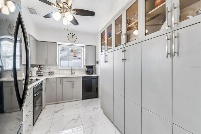 6765 11TH AVENUE N, St Petersburg, FL 33710