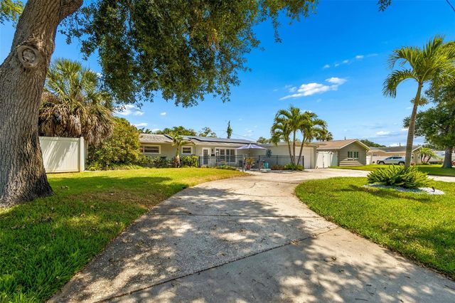 6765 11TH AVENUE N, St Petersburg, FL 33710