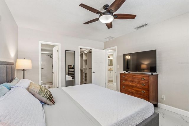 6765 11TH AVENUE N, St Petersburg, FL 33710