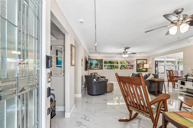 6765 11TH AVENUE N, St Petersburg, FL 33710