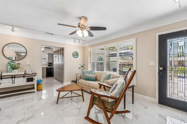 6765 11TH AVENUE N, St Petersburg, FL 33710