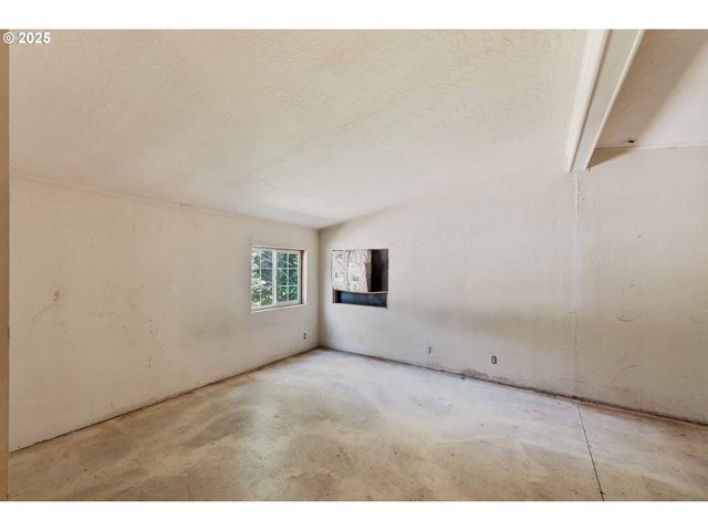 63557 S OLIVE Rd, Coos Bay, OR 97420